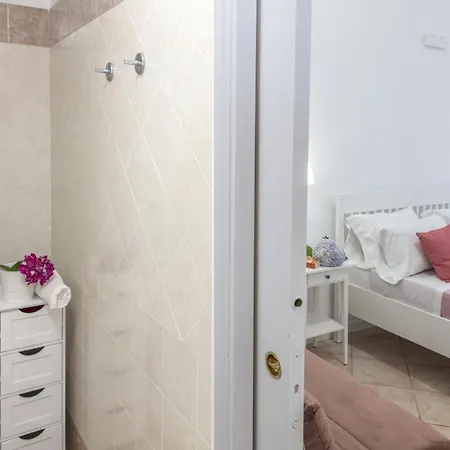 La Natura X9 Whole With Private Parking * Sorrento